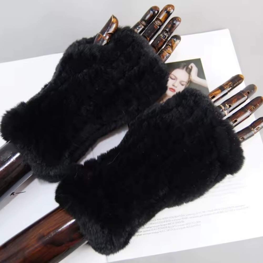 Elegant Black Fur Fingerless Gloves🔥✨️🩷🖤